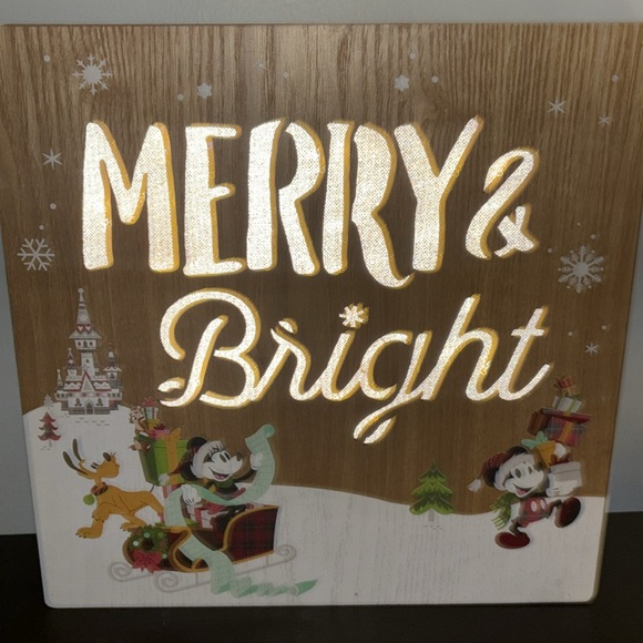 Disney Wooden Sign - Santa Mickey And Friends - Merry & Bright Christmas Decor - Picture 10 of 11